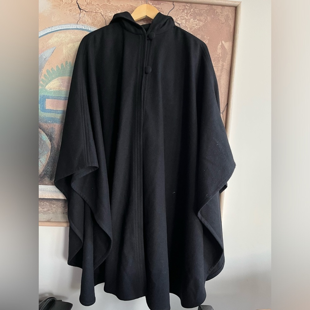 TEXAS BODY HANGING Black Wool Poncho/Cape